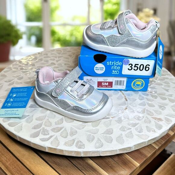 Stride Rite  Notchah Silver Sneakers Toddler Girls Size 5M Wide Fit NIB - Picture 12 of 12